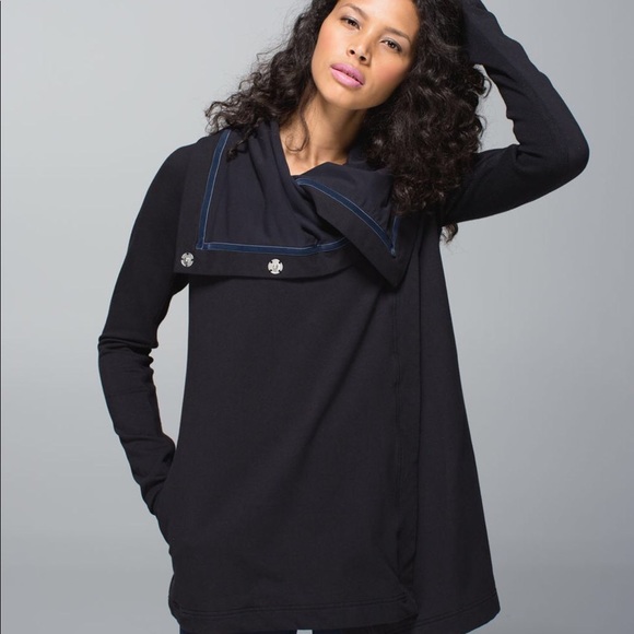 lululemon athletica Sweaters - Lululemon•Grey Savasana Wrap